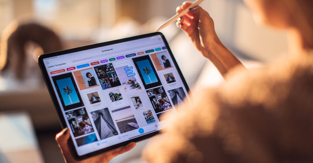 Vrouw met tabletcomputer